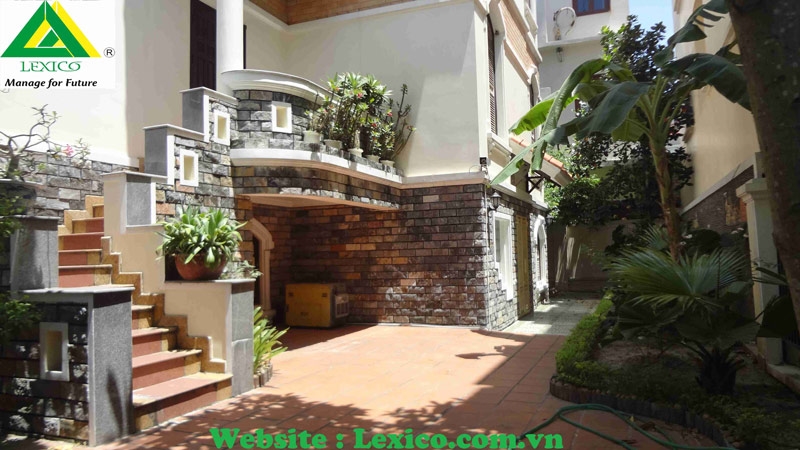 Villa for rent with garden with 3 bed rooms, Area 250m2