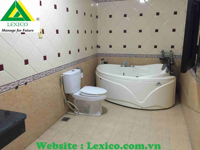 Villa for rent with garden with 3 bed rooms, Area 250m2