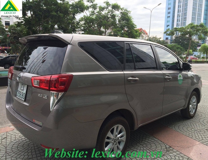 Cars 7 seats for Rent - Toyota Innova 2017