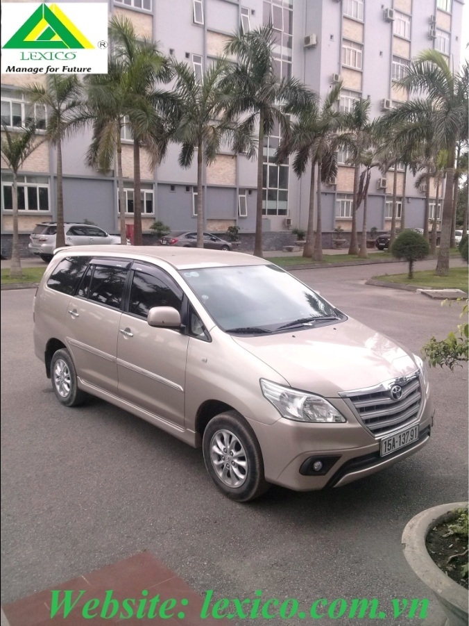 Cars 7 seats for Rent - Toyota Innova 2014