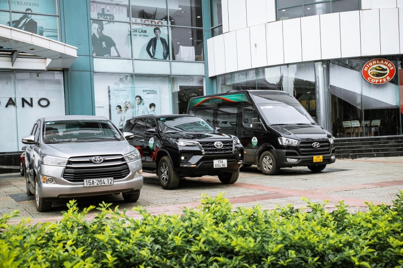 Cars 7 seats for Rent - Toyota Innova New