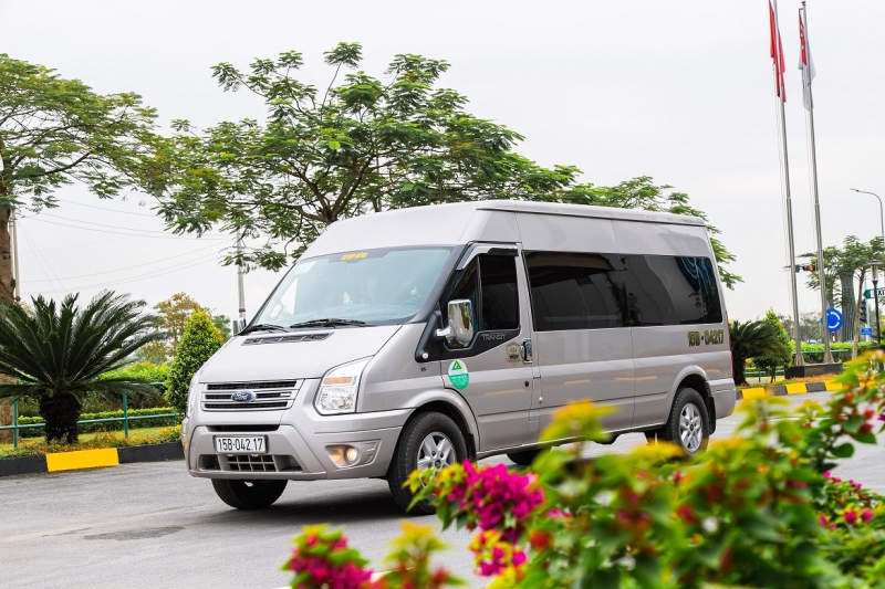 Hyundai SOLATI Mini bus 16 seats - 2020 Cars for forginner by monthly and yearly