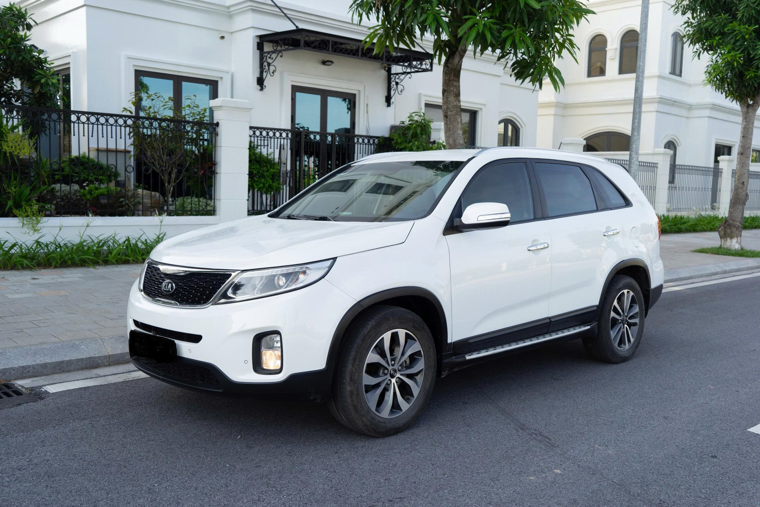 7 SEATS CAR RENTAL - KIA SORENTO