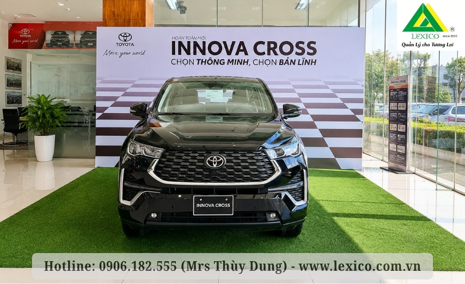 7-Seater Car Rental – Toyota Innova Cross