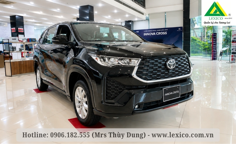7-Seater Car Rental – Toyota Innova Cross